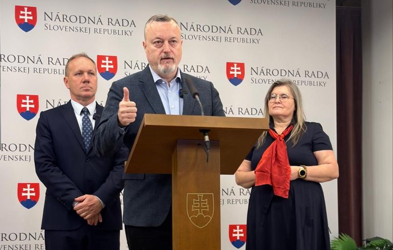 Rodinám s deťmi treba vrátiť peniaze, o ktoré prišli kvôli Ficovej vláde